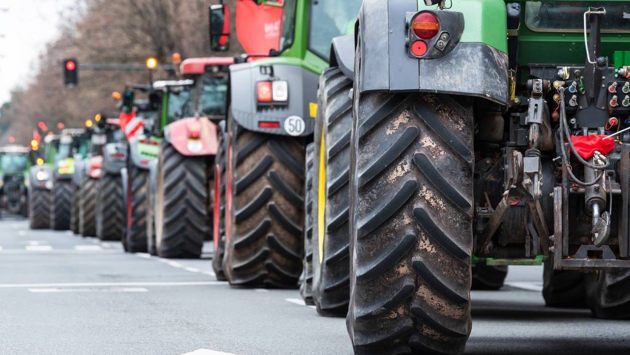 Farmers to protest in Roscommon this evening