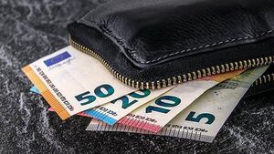 Price of consumer goods rose by 2.7% in the past year Price of consumer goods rose by 2.7% in the past year