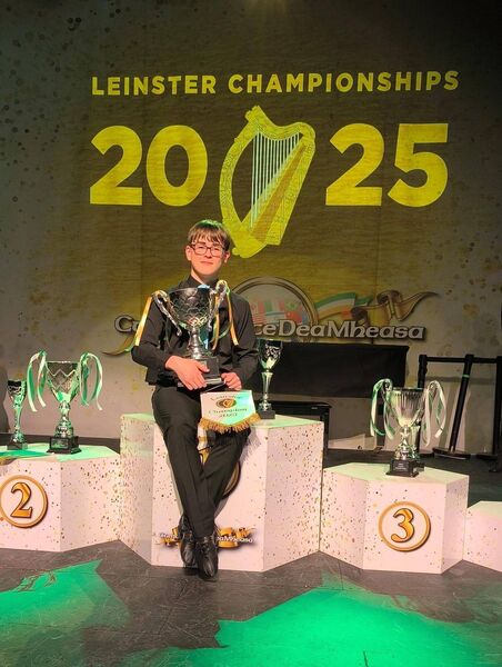 John was praised for his fantastic achievement. John was praised for his fantastic achievement.