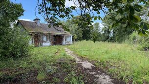 <p>This bungalow standing on C0.75 acres is on the market at Drumnalasson, Ballaghaderreen.</p> <p>This bungalow standing on C0.75 acres is on the market at Drumnalasson, Ballaghaderreen.</p>