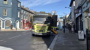 <p>A unit of the Defence Forces' Explosive Ordnance Disposal (EOD) team in Roscommon Town on Thursday morning. Picture: Molly O'Reilly</p> <p>A unit of the Defence Forces' Explosive Ordnance Disposal (EOD) team in Roscommon Town on Thursday morning. Picture: Molly O'Reilly</p>